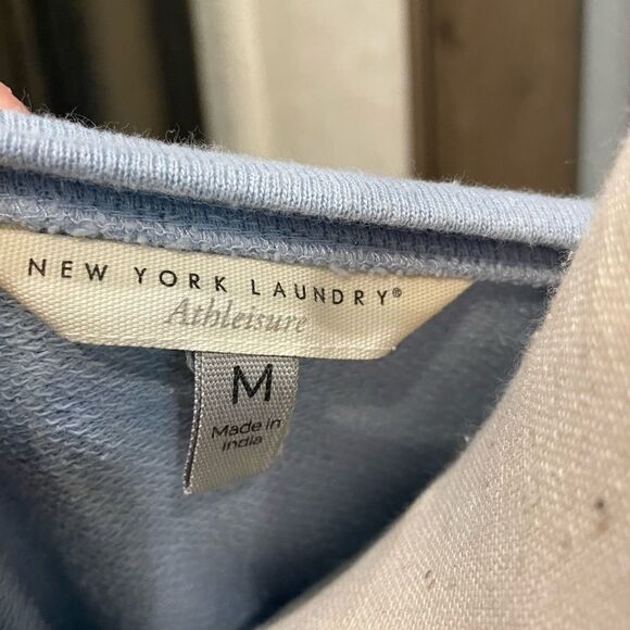 New York Laundry Distressed Sweat Shirt - Picture 3 of 4